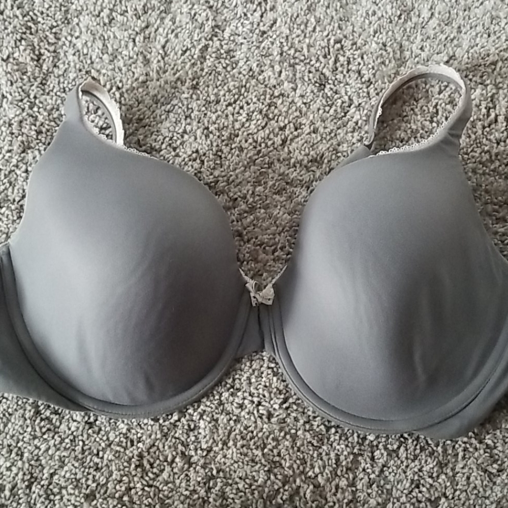 Victoria secrets gray bra 34DDD